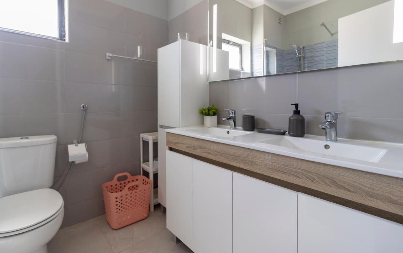 Carvoeiro Beach Apartment Luaran gambar